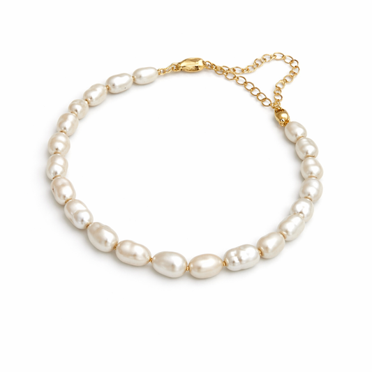 Freshwater pearl bracelet with gold links